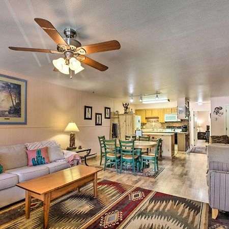 Red River Ski Condo On Main St - Mtn View! 외부 사진