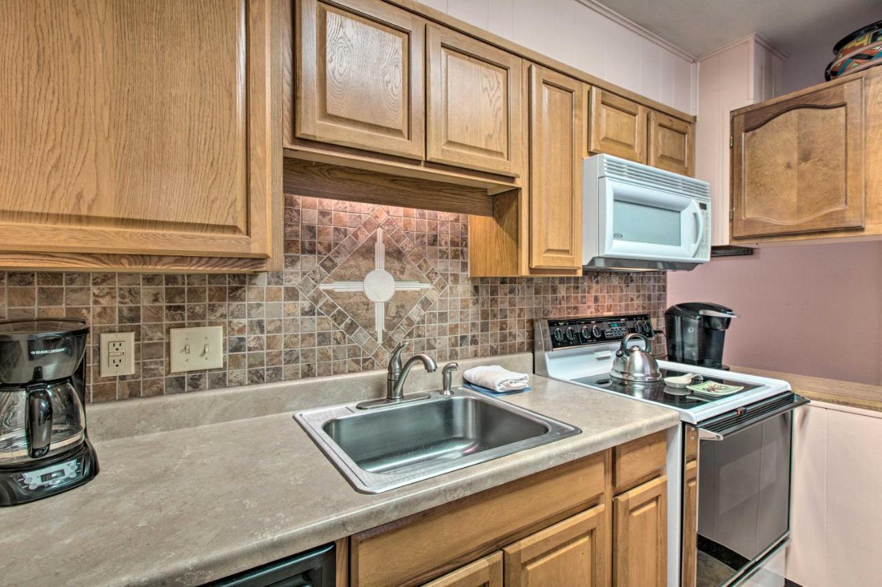 Red River Ski Condo On Main St - Mtn View! 외부 사진