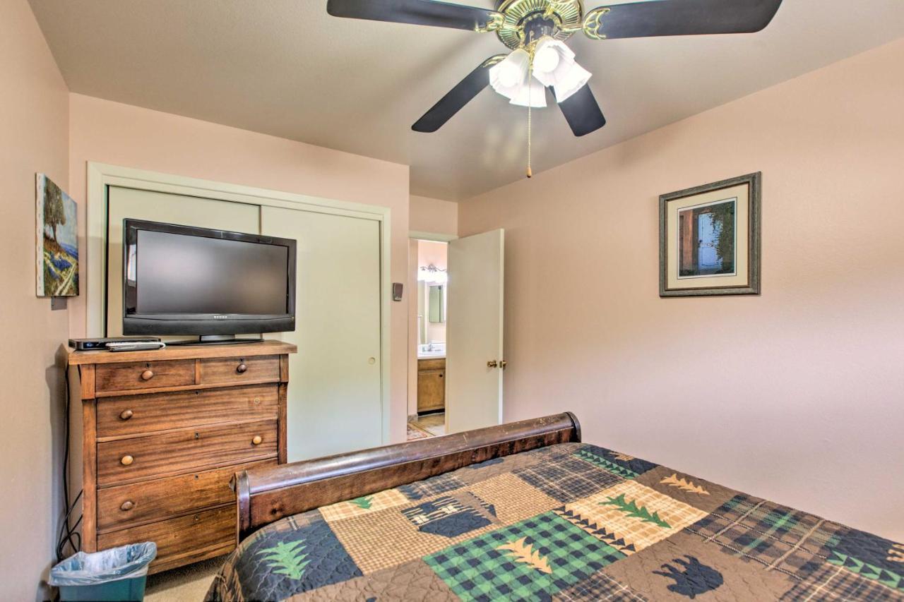 Red River Ski Condo On Main St - Mtn View! 외부 사진