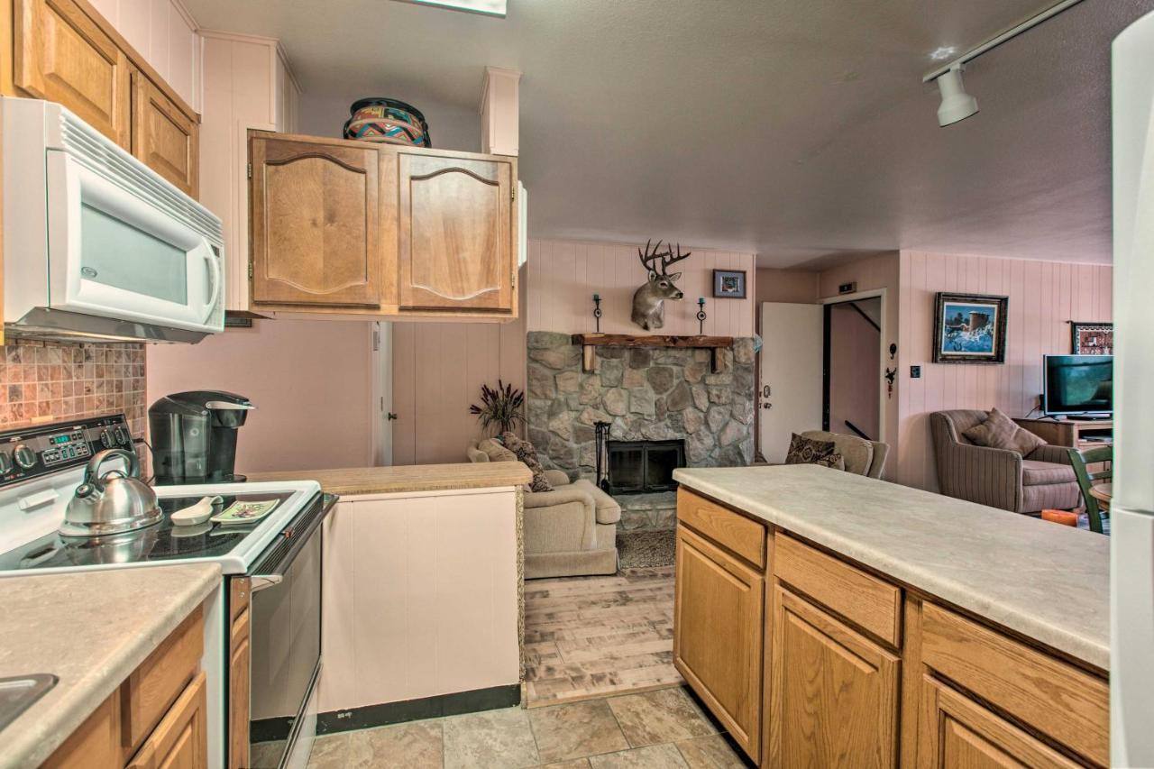 Red River Ski Condo On Main St - Mtn View! 외부 사진