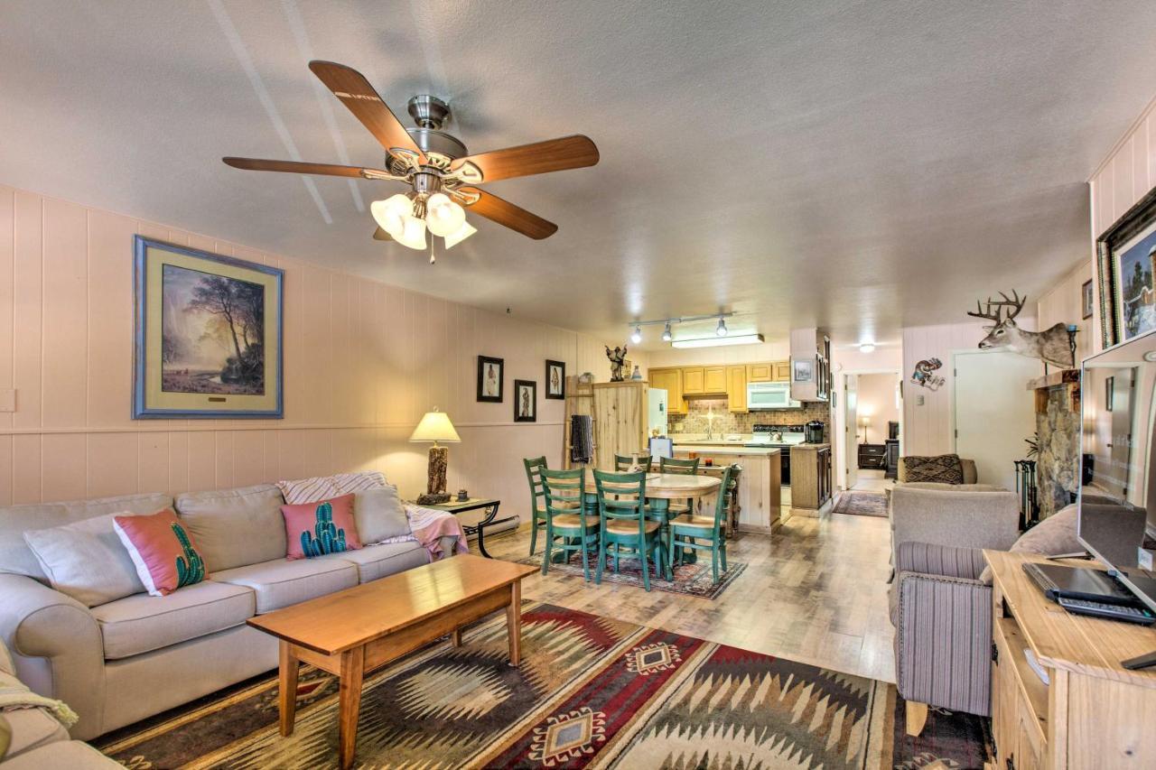 Red River Ski Condo On Main St - Mtn View! 외부 사진